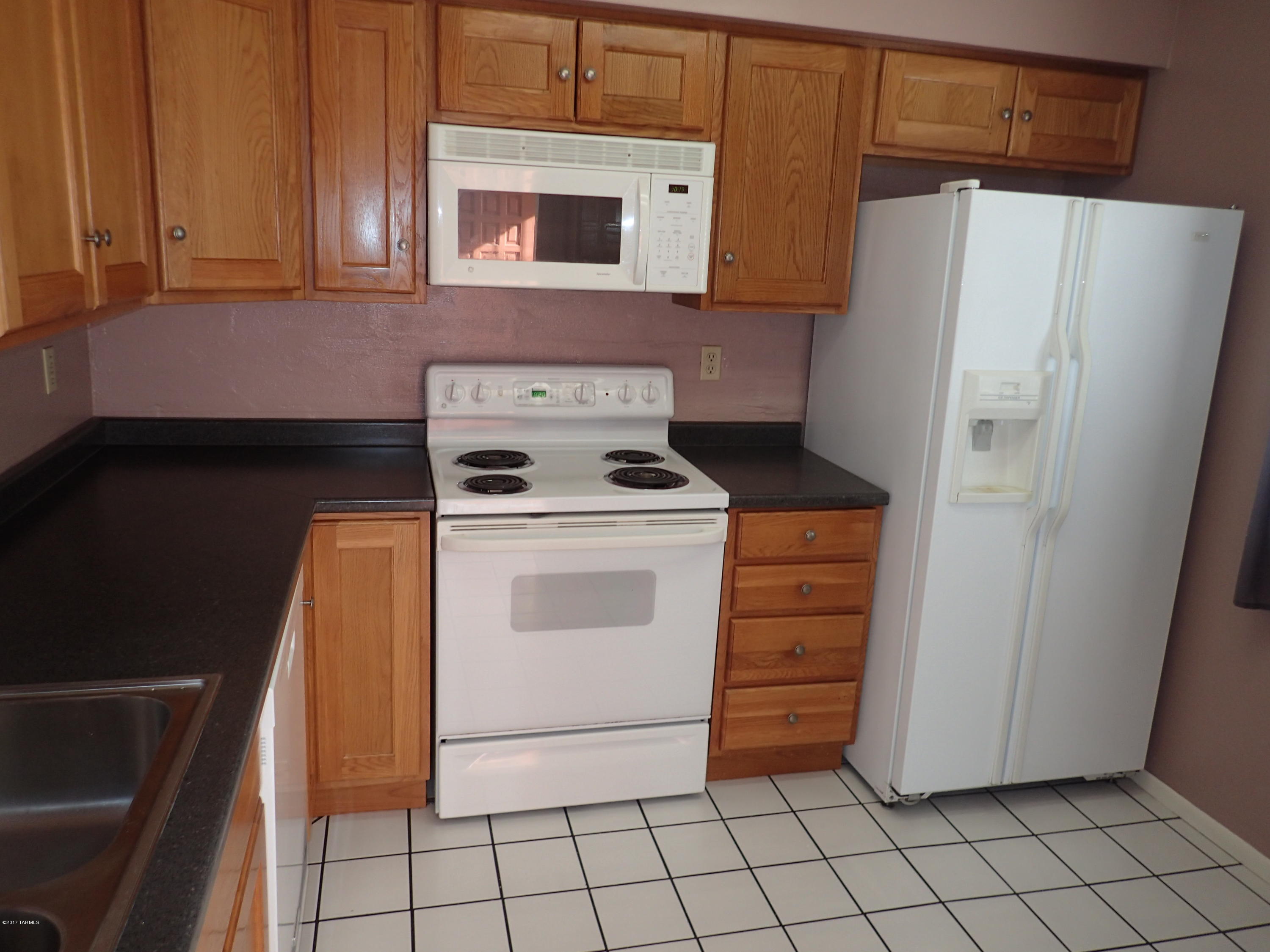 1347 East Fort Lowell Road, Unit B Tucson, AZ 85719 - Photo 2 of 24
