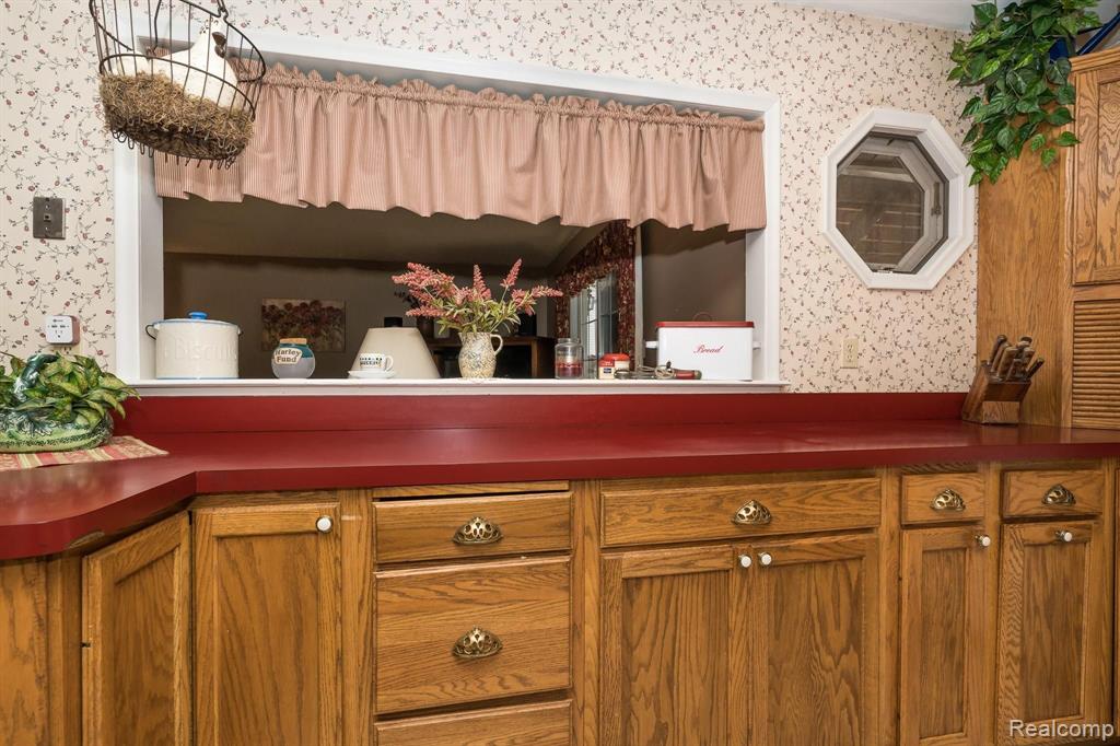257 Nevada Avenue Rochester Hills, MI 48309 - Photo 16 of 36
