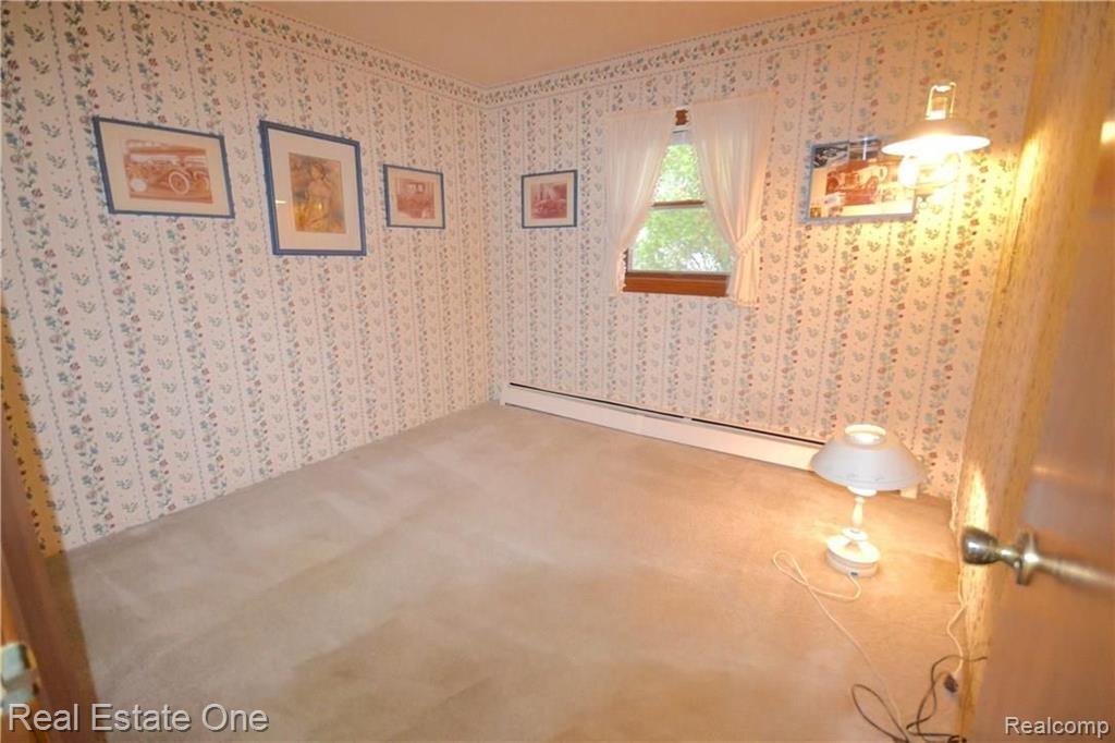 532 John R Street Milford, MI 48381 - Photo 11 of 16