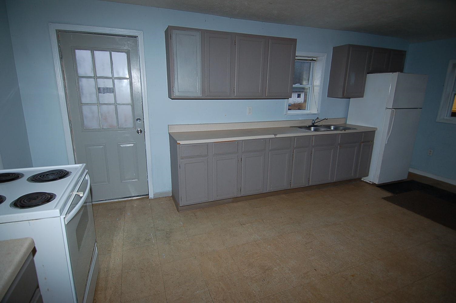 6879 34 Road Cadillac, MI 49601 - Photo 4 of 16