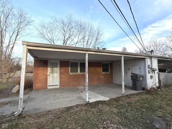 $1,050 | 2789 East Hanna Avenue, Indianapolis, IN 46227