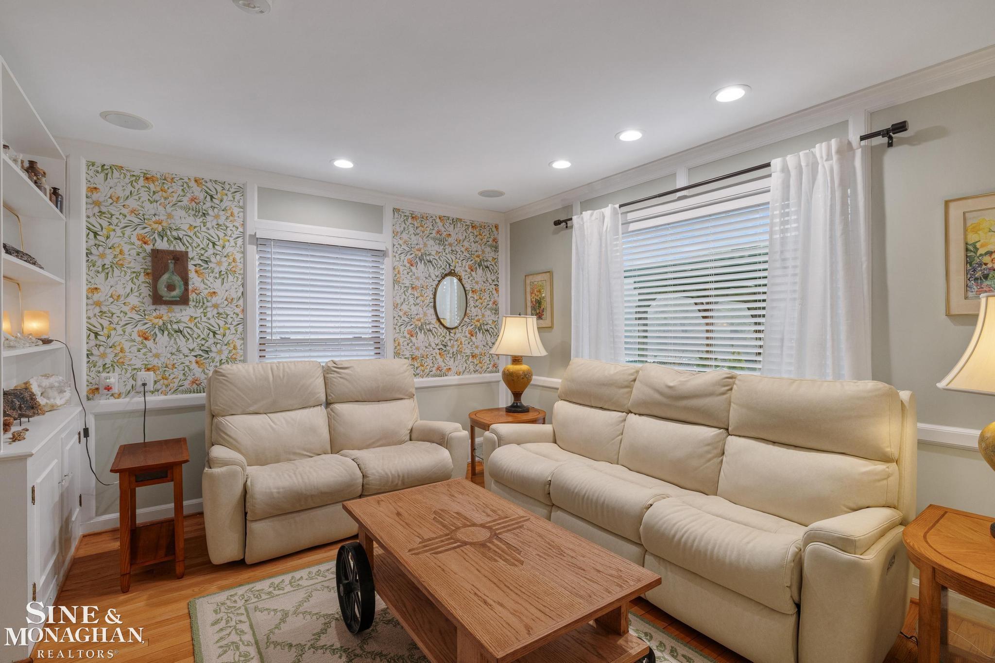 171 Merriweather Road Grosse Pointe Farms, MI 48236 - Photo 16 of 51