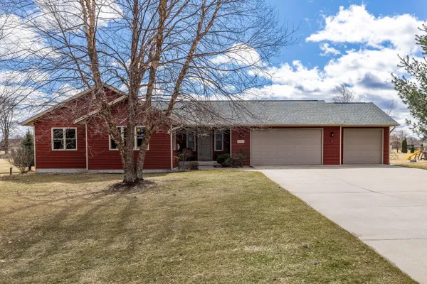 $485,000 | W7945 Vermeer Street, Holland, WI 54636