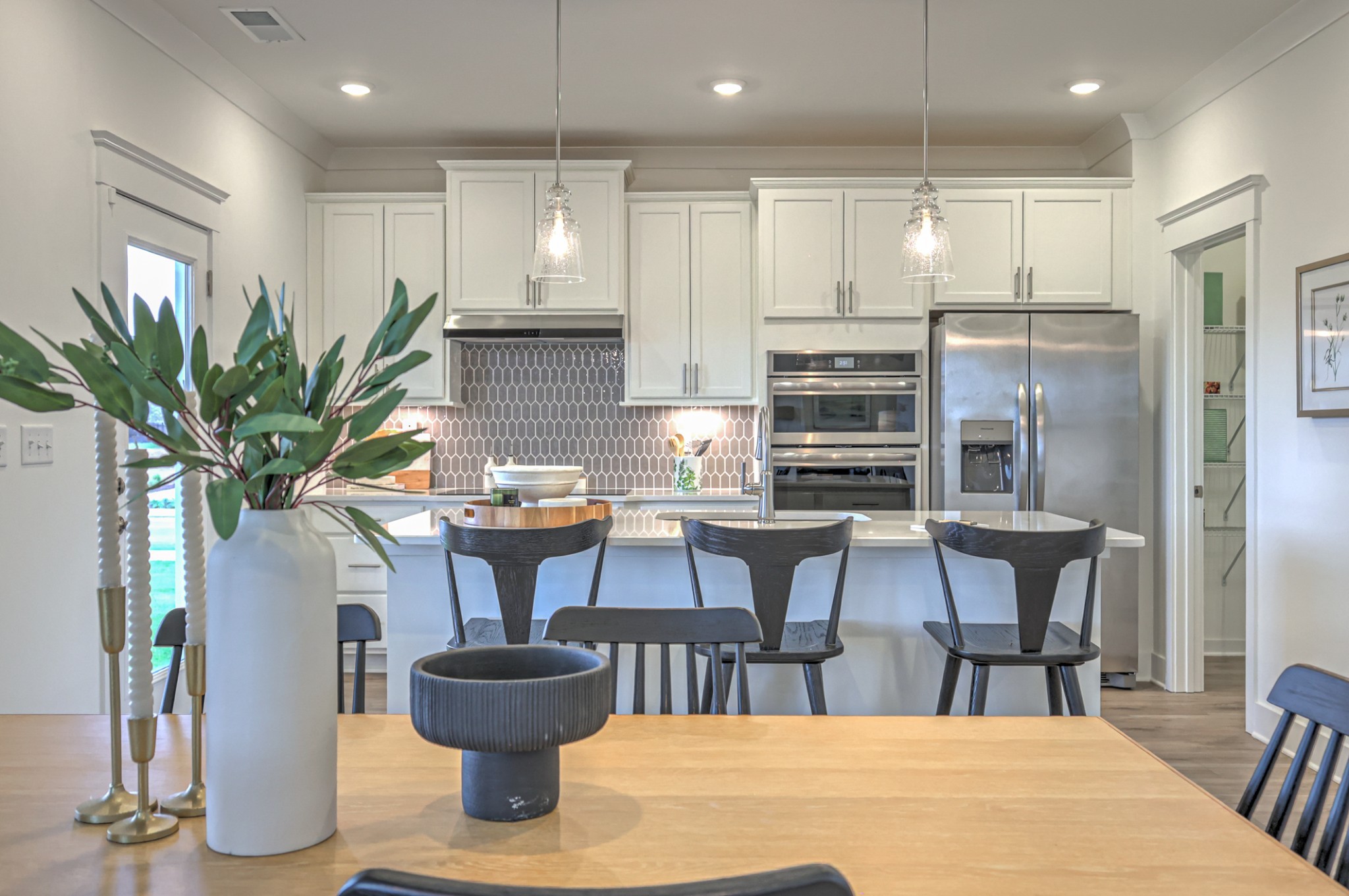537 Misty Creek Nashville, TN 37207 - Photo 13 of 64 a kitchen with a table and chairs