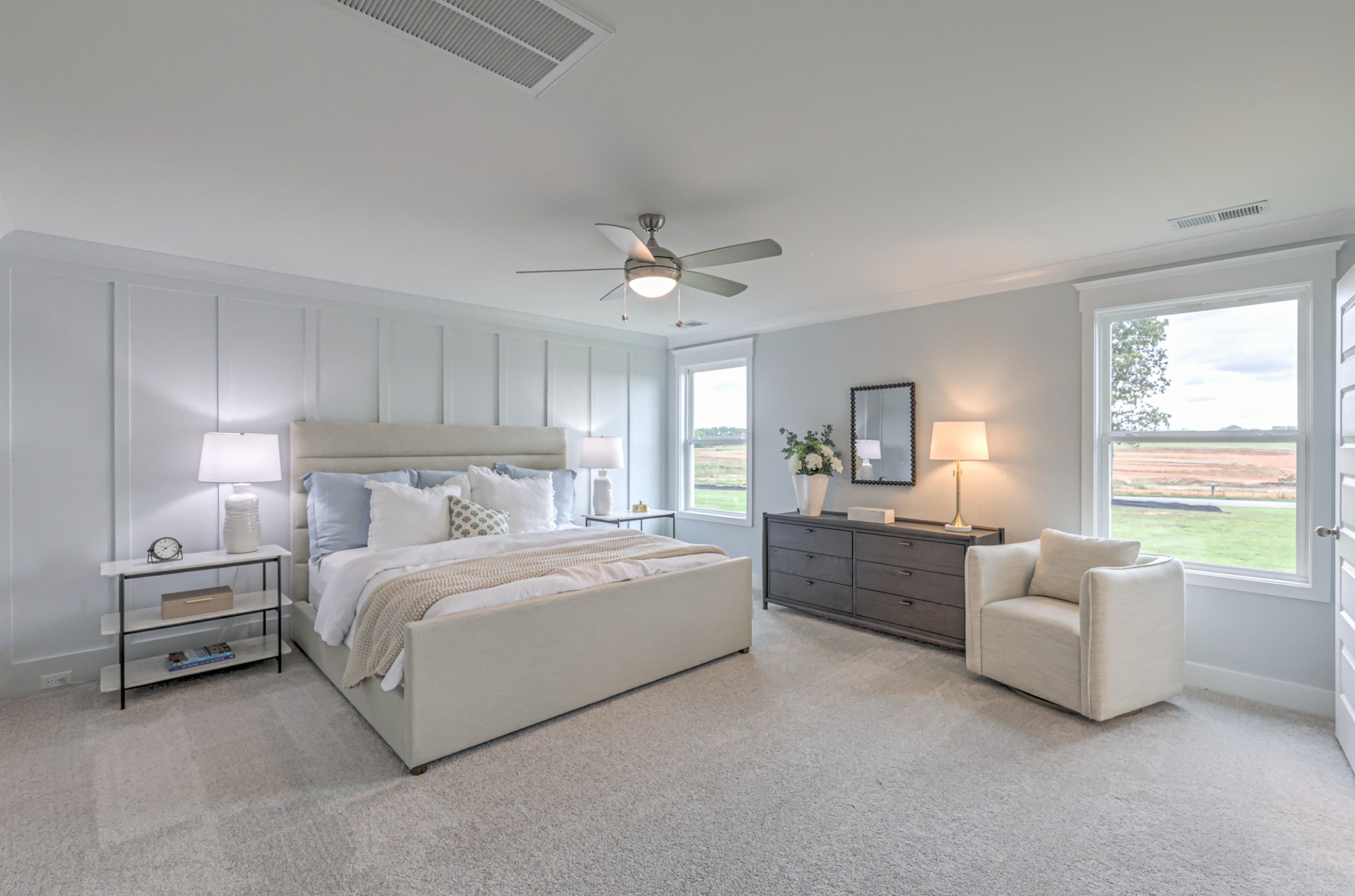 537 Misty Creek Nashville, TN 37207 - Photo 36 of 64 a spacious bedroom with a bed and a couch