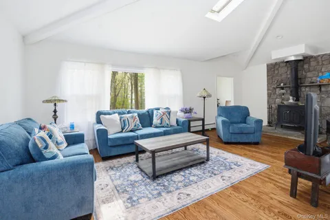 $899,000 | 54-58 De Liso Lane, Mahopac, NY 10541