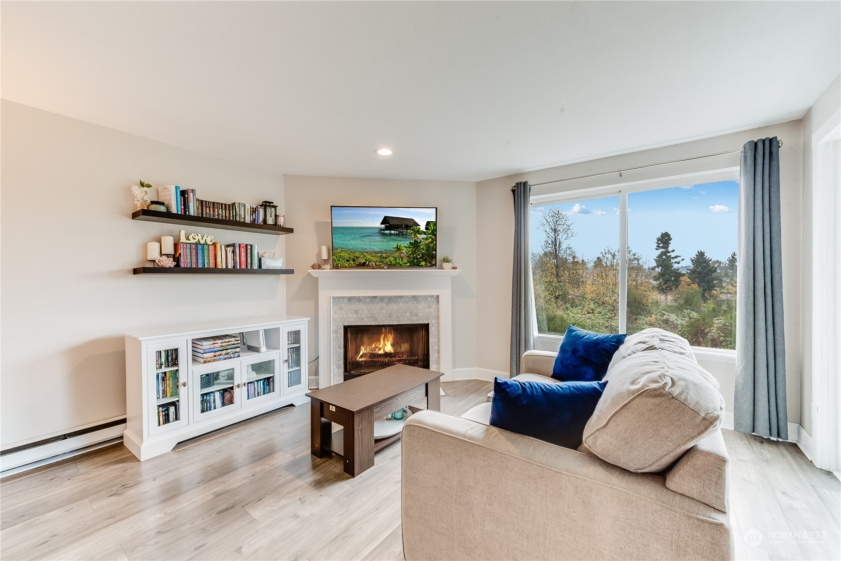 2619 Northeast 4th Street, Unit 122 Renton, WA 98056 - Photo 2 of 19 Gallery Image 2