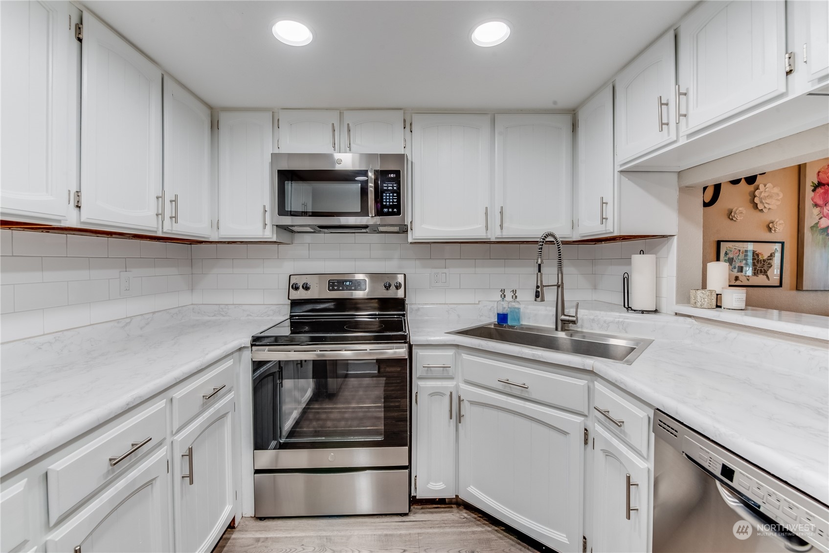 2619 Northeast 4th Street, Unit 122 Renton, WA 98056 - Photo 4 of 19 Gallery Image 4