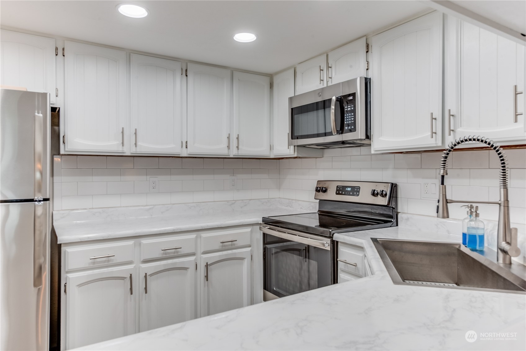 2619 Northeast 4th Street, Unit 122 Renton, WA 98056 - Photo 5 of 19 Gallery Image 5