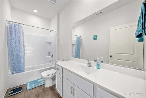 $274,500 | 6302 Maple Glen Drive, Unit 3081, Wonder Lake, IL 60097