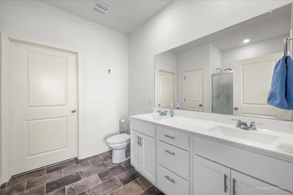 $274,500 | 6302 Maple Glen Drive, Unit 3081, Wonder Lake, IL 60097