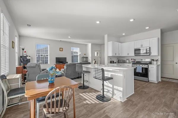 $274,500 | 6302 Maple Glen Drive, Unit 3081, Wonder Lake, IL 60097