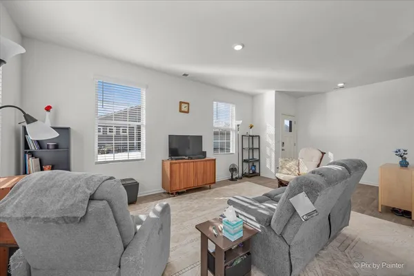 $274,500 | 6302 Maple Glen Drive, Unit 3081, Wonder Lake, IL 60097