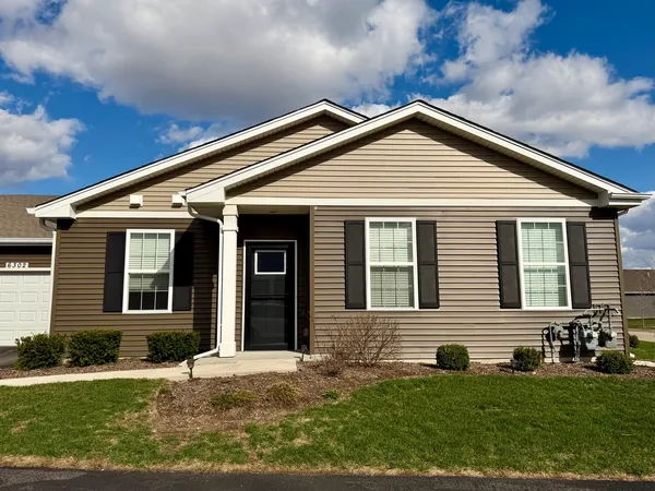 $274,500 | 6302 Maple Glen Drive, Unit 3081, Wonder Lake, IL 60097