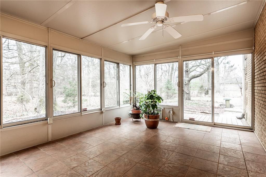 6932 Spring Mill Road Indianapolis, IN 46260 - Photo 20 of 42 Gallery Image 20