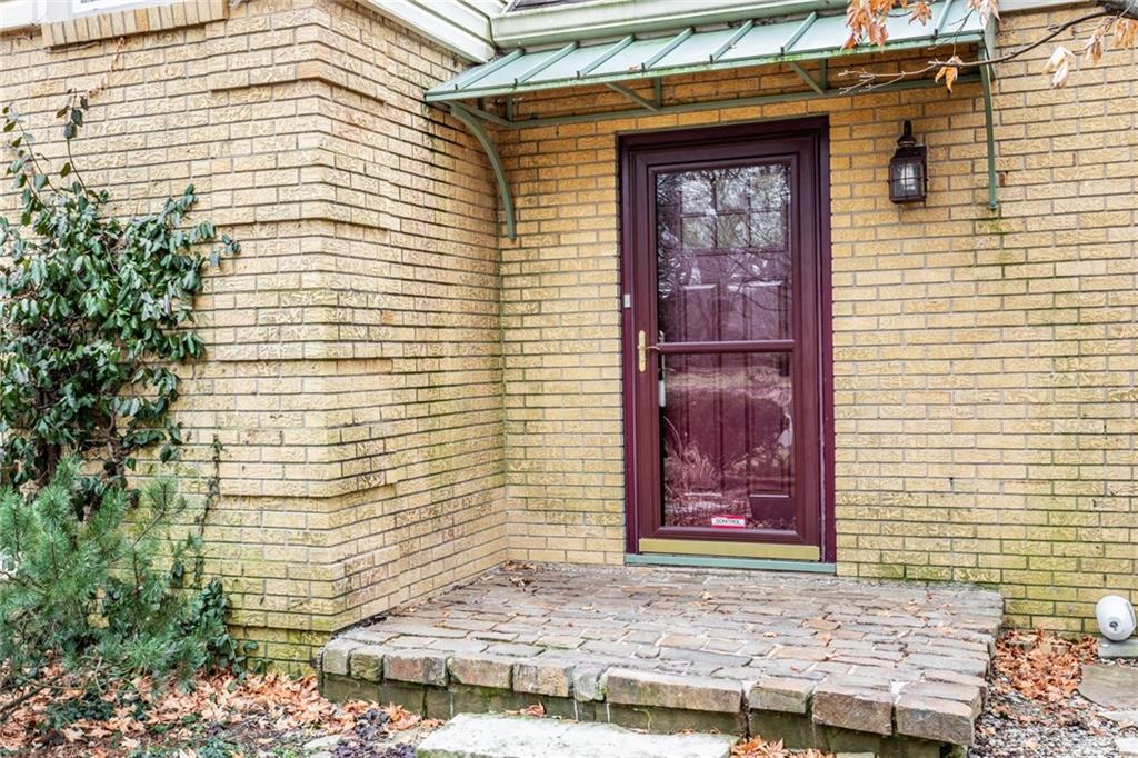 6932 Spring Mill Road Indianapolis, IN 46260 - Photo 3 of 42 Gallery Image 3