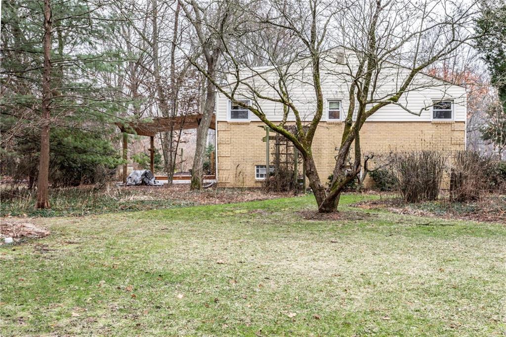 6932 Spring Mill Road Indianapolis, IN 46260 - Photo 40 of 42 Gallery Image 40