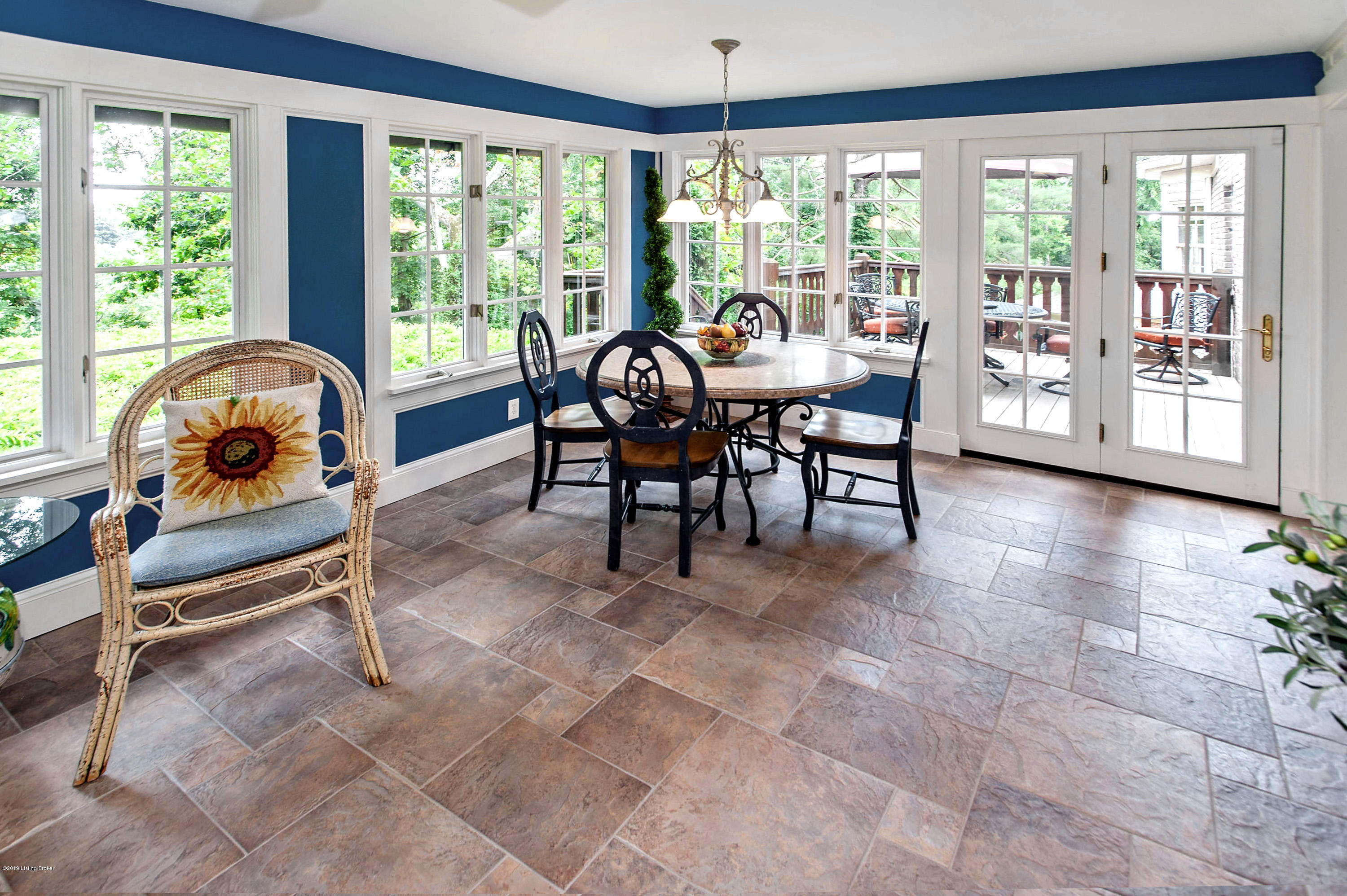 1123 Red Fox Road Louisville, KY 40205 - Photo 12 of 74 Sunroom Opens to Decking