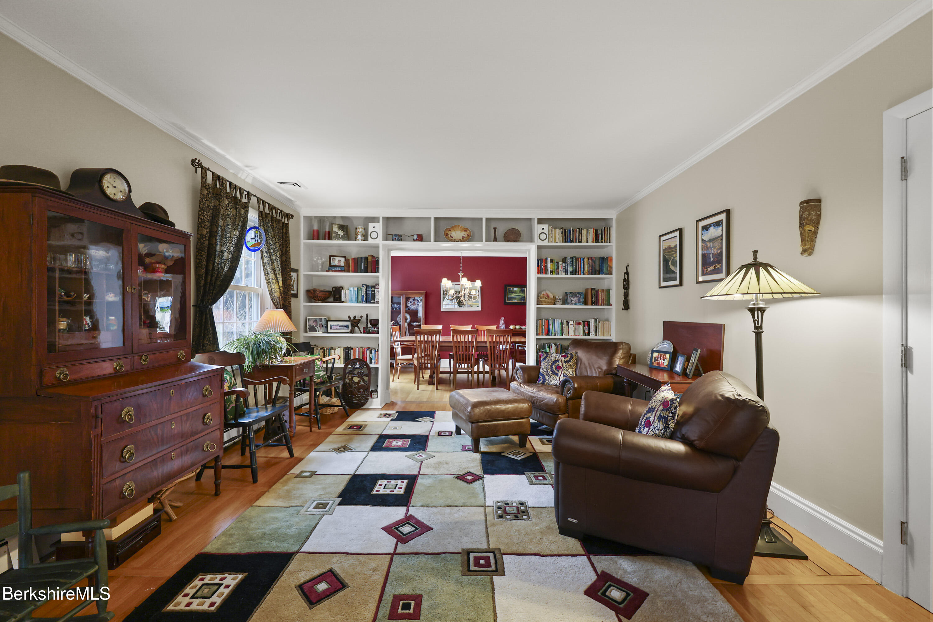 177 Thornliebank Road Williamstown, MA 01267 - Photo 11 of 69 55 Living Room