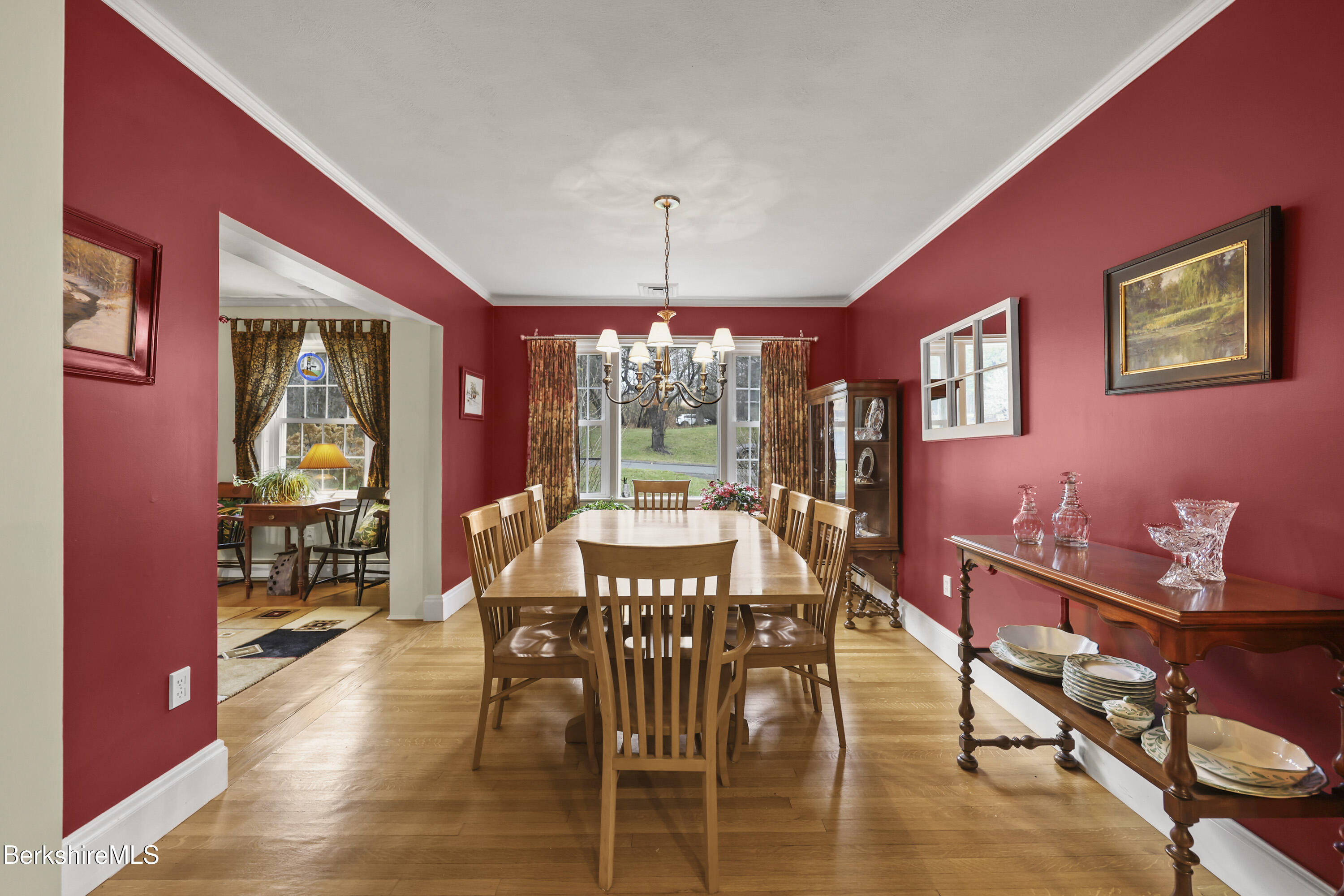 177 Thornliebank Road Williamstown, MA 01267 - Photo 18 of 69 85 Dining Room