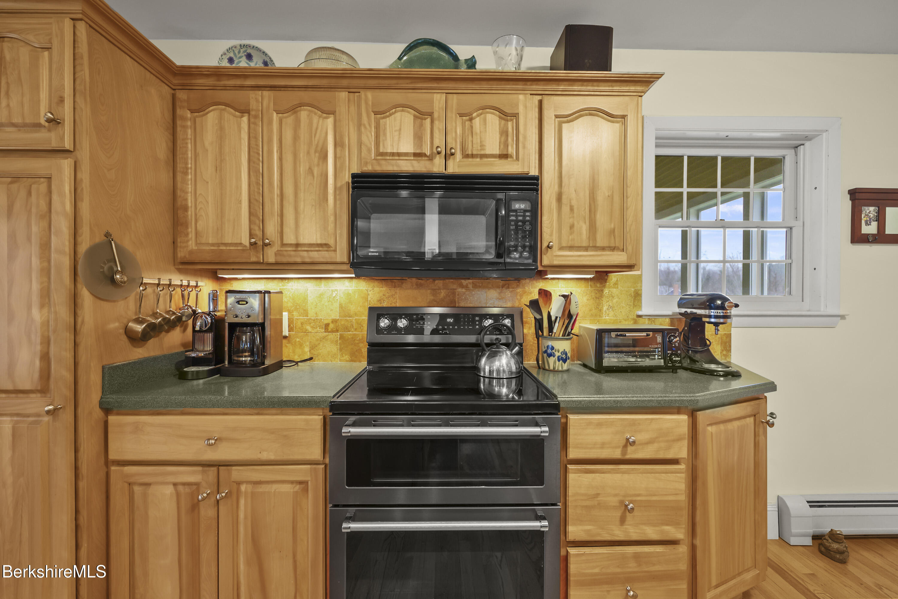 177 Thornliebank Road Williamstown, MA 01267 - Photo 27 of 69 125 Kitchen