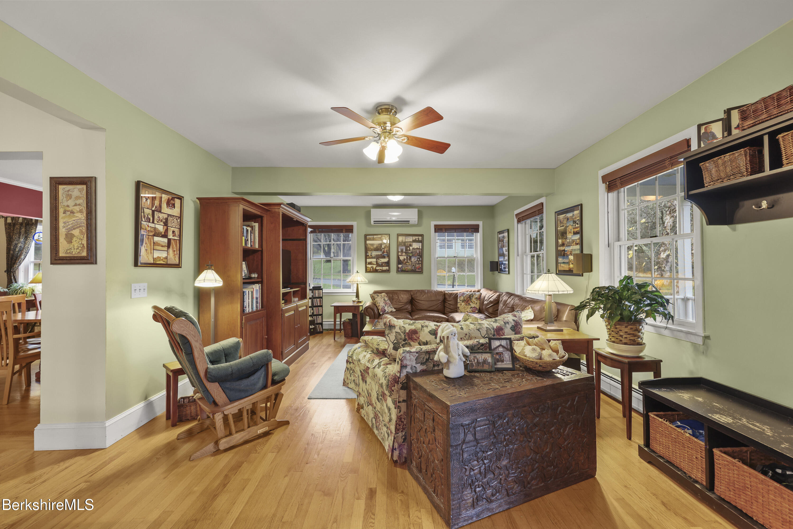 177 Thornliebank Road Williamstown, MA 01267 - Photo 29 of 69 140 Family Room