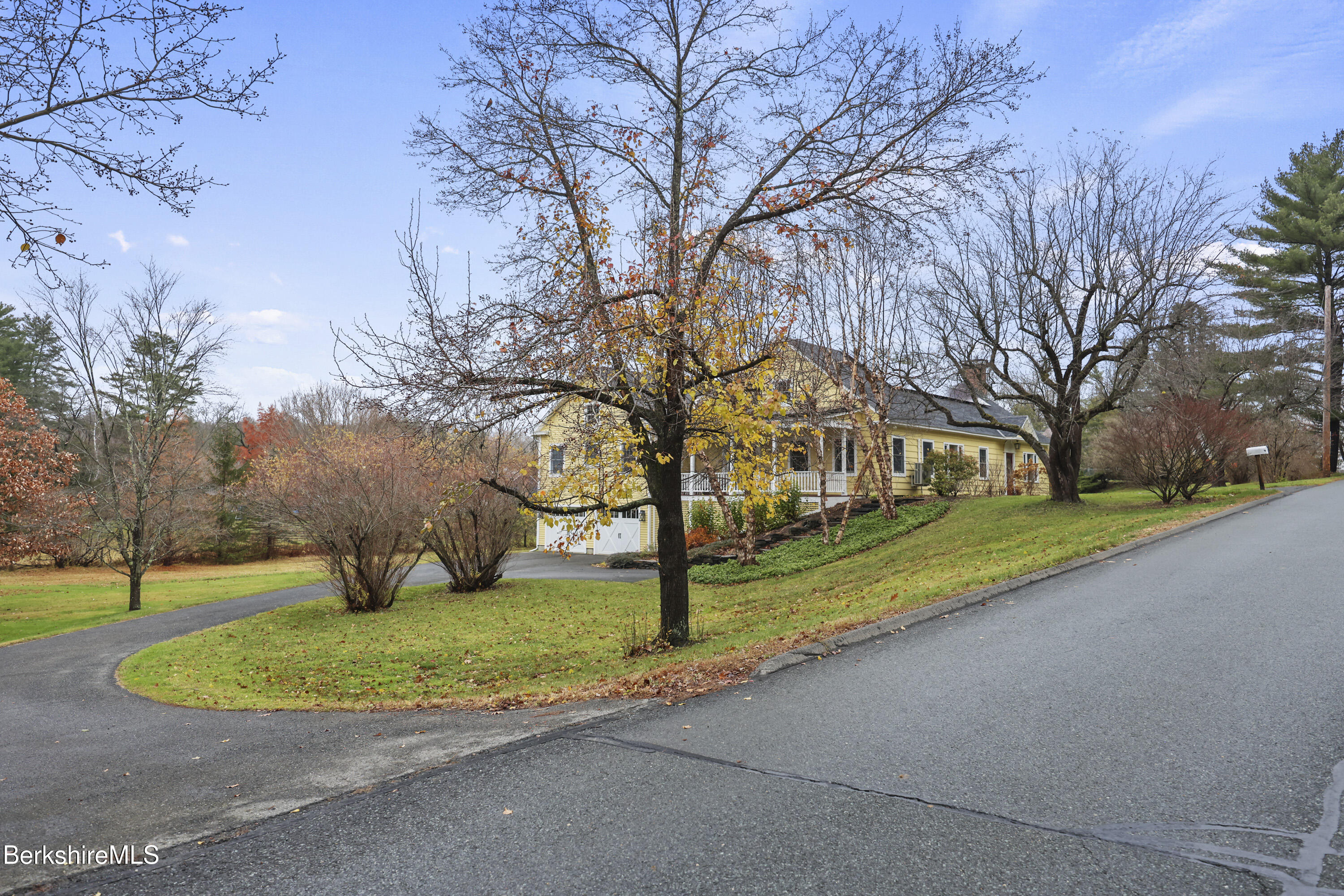 177 Thornliebank Road Williamstown, MA 01267 - Photo 3 of 69 15 Exterior Front