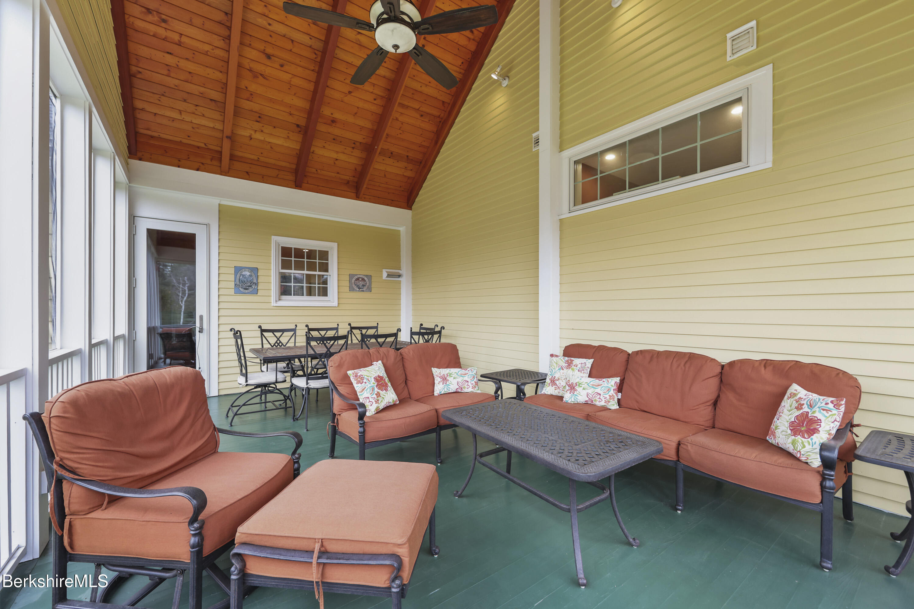 177 Thornliebank Road Williamstown, MA 01267 - Photo 37 of 69 180 Screened Porch