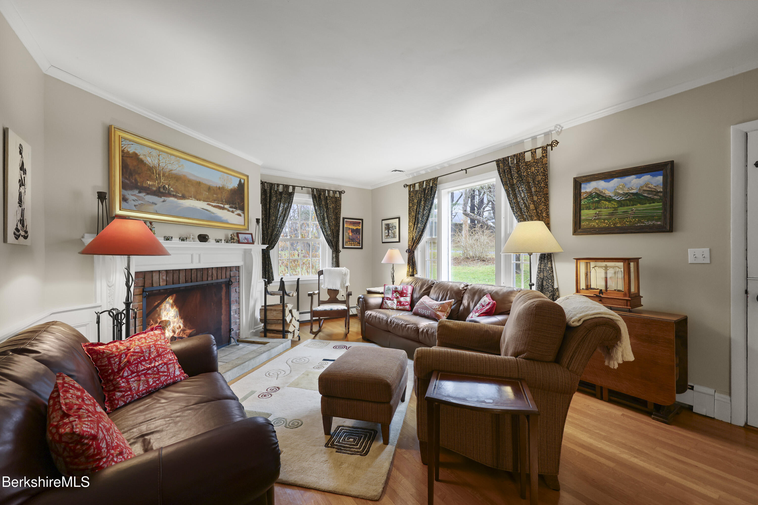 177 Thornliebank Road Williamstown, MA 01267 - Photo 7 of 69 35 Living Room