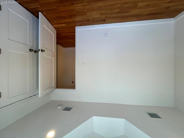 54 Ashwood Road, Unit B Port Washington, NY 11050 - Photo 11 of 22 Bedroom 1