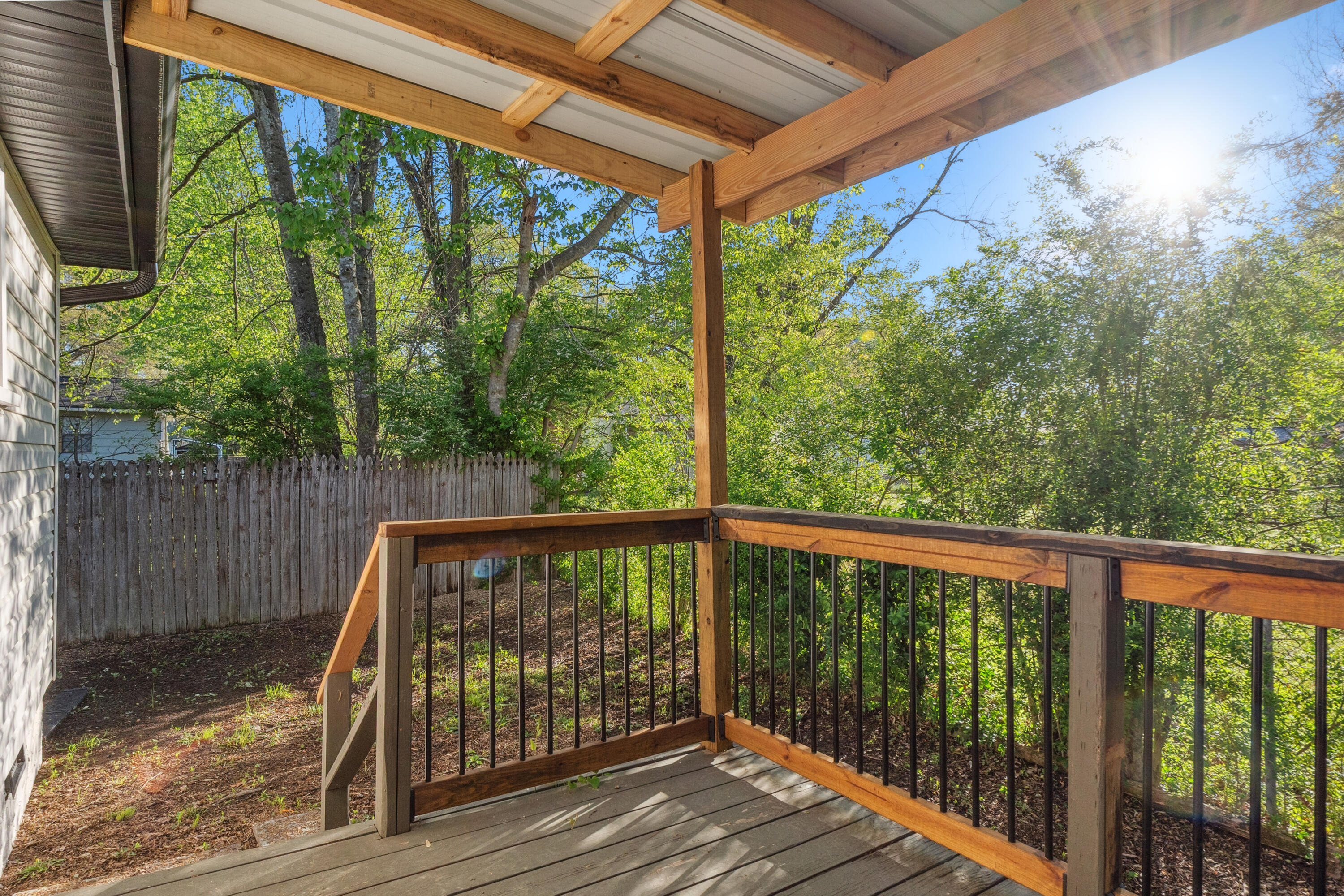 5604 Clemons Road Chattanooga, TN 37412 - Photo 18 of 35 18-Back Porch 1