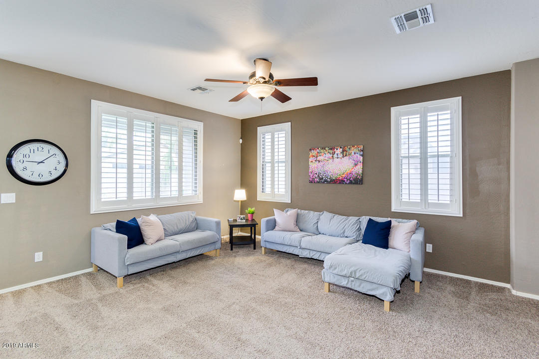 3736 East Chickadee Road Gilbert, AZ 85297 - Photo 4 of 29 05-Chickadee