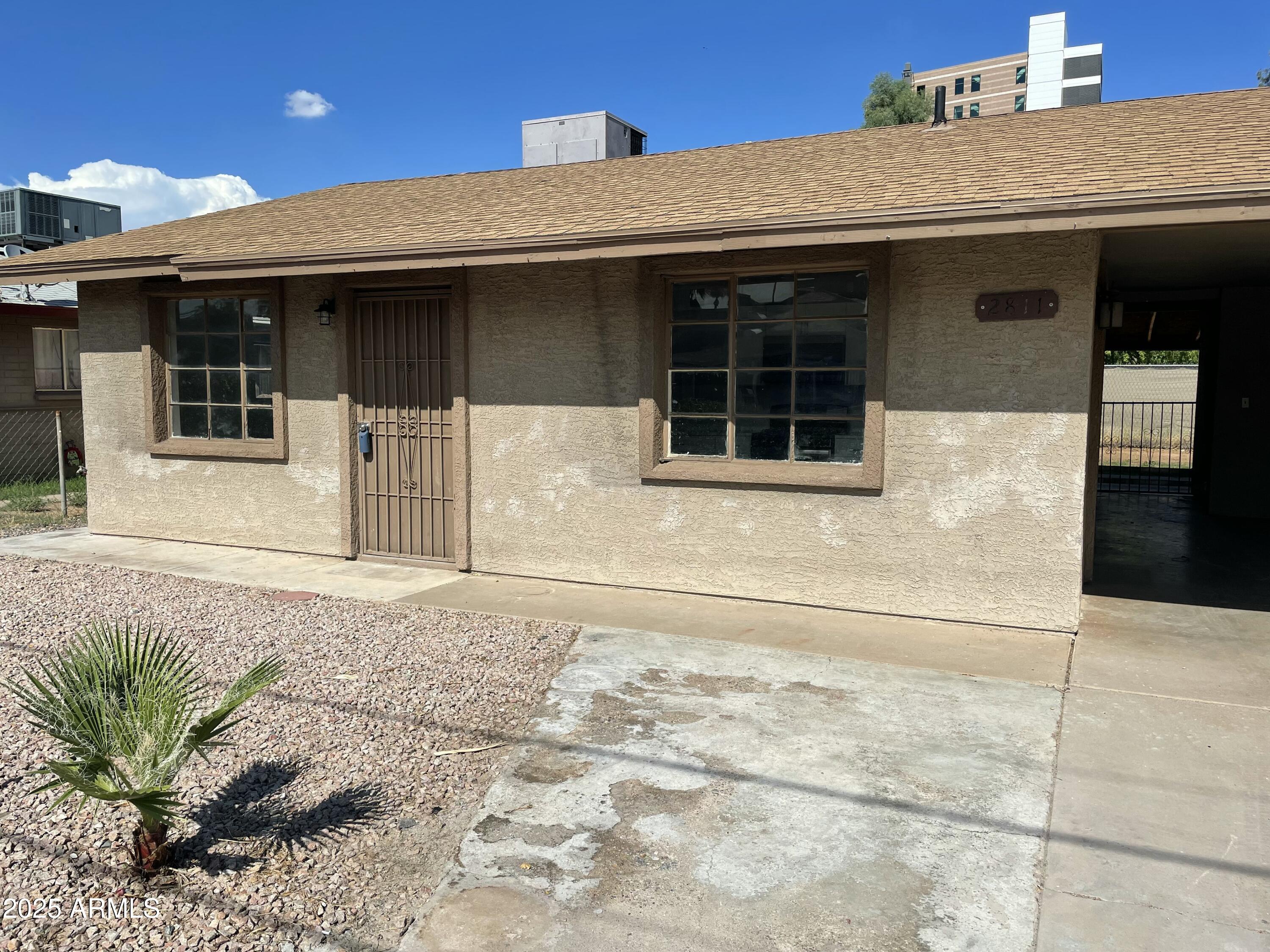 2811 North 17th Place Phoenix, AZ 85006 - Photo 17 of 28 a front view of a house