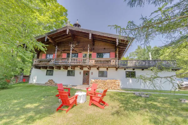 $899,900 | 79 Sugar Run Road, Thornton, NH 03285