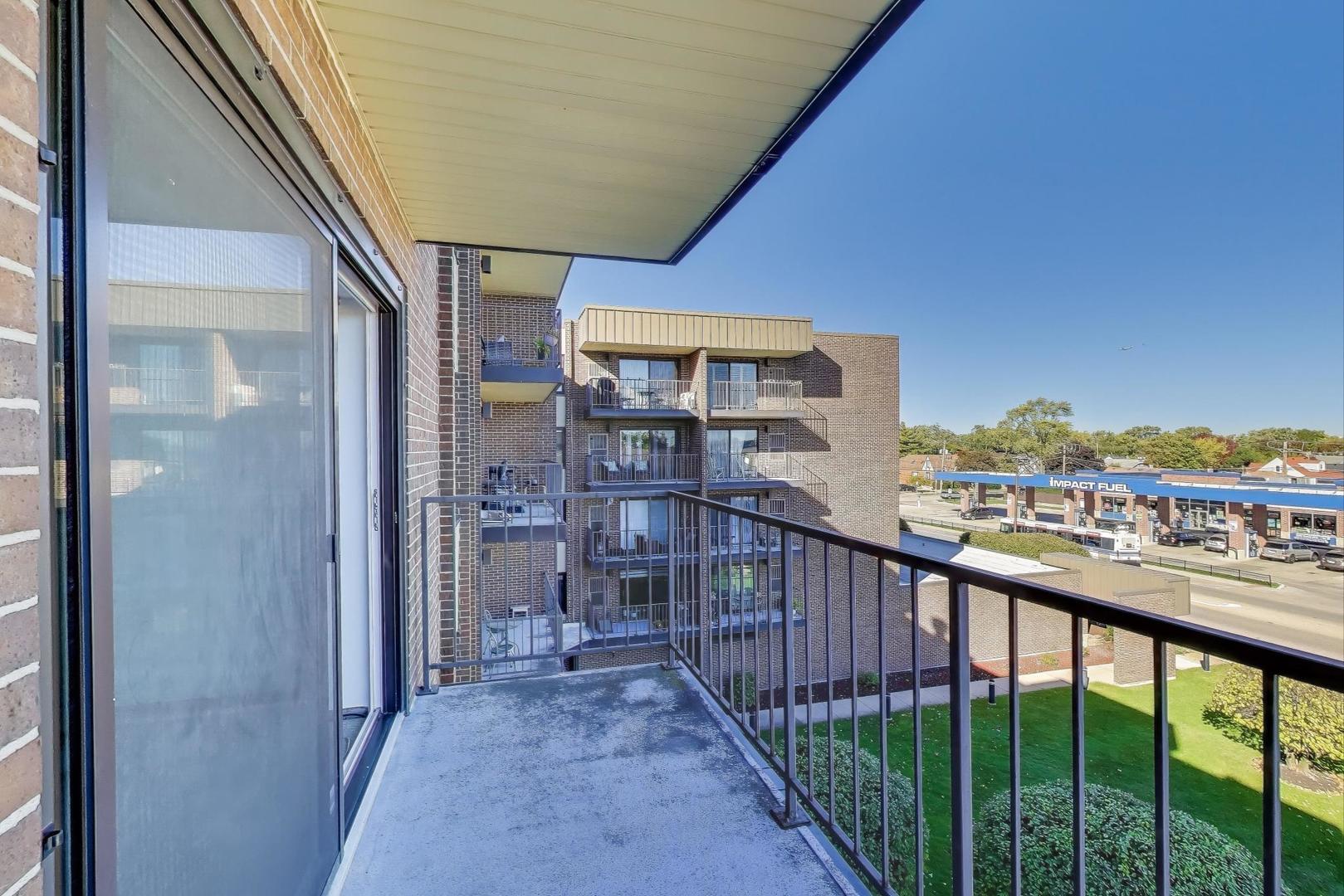 7707 West Irving Park Road, Unit 303 Chicago, IL 60634 - Photo 8 of 21