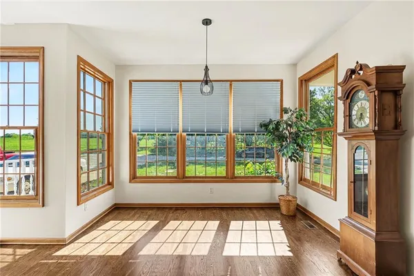 $625,000 | 30640 West 215th Street, Spring Hill, KS 66083
