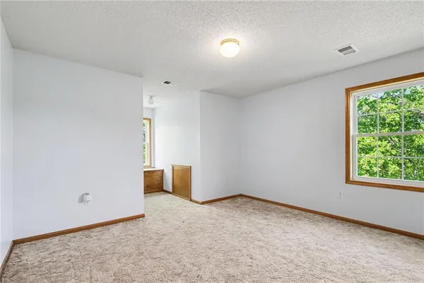 $625,000 | 30640 West 215th Street, Spring Hill, KS 66083