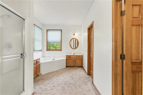$625,000 | 30640 West 215th Street, Spring Hill, KS 66083