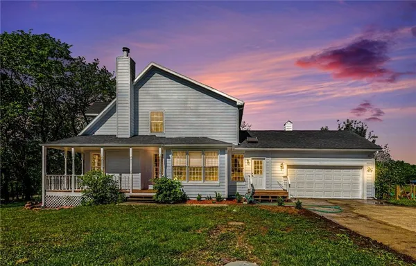 $625,000 | 30640 West 215th Street, Spring Hill, KS 66083