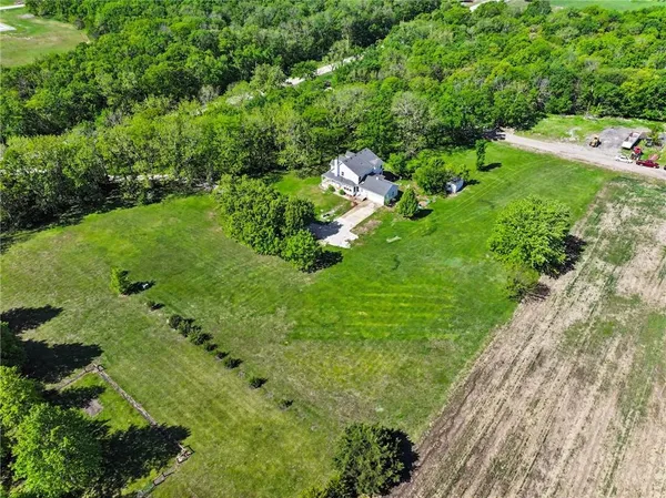 $625,000 | 30640 West 215th Street, Spring Hill, KS 66083