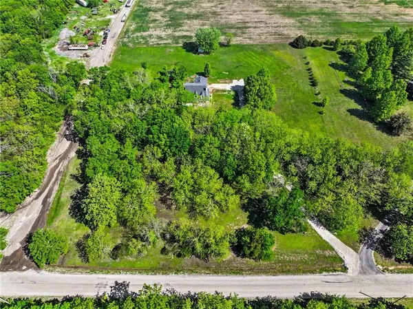 $625,000 | 30640 West 215th Street, Spring Hill, KS 66083