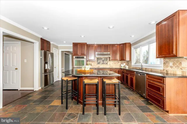 $925,000 | 17914 Hickman Street, Poolesville, MD 20837