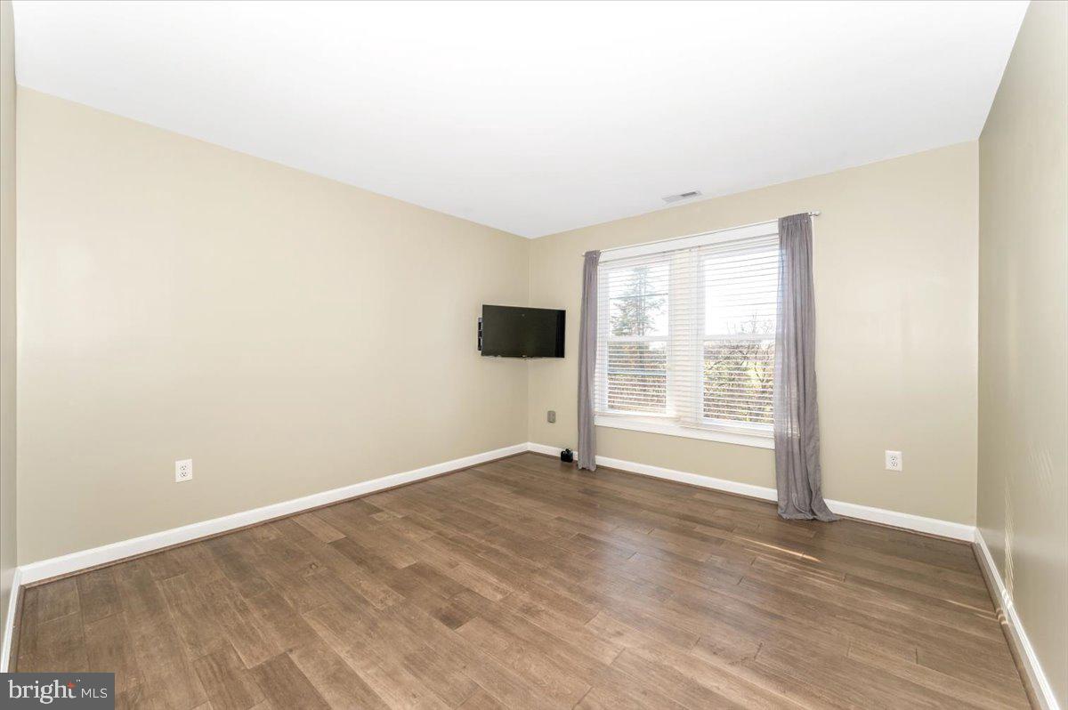 17914 Hickman Street Poolesville, MD 20837 - Photo 45 of 91 Bedroom #3