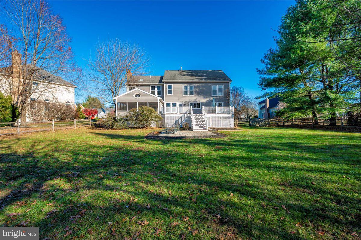 17914 Hickman Street Poolesville, MD 20837 - Photo 78 of 91 LOOK at this fenced yard!