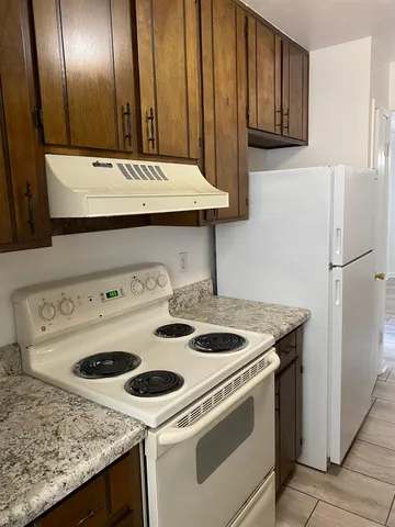 $1,000 | 1474 Willow Bend Way, Unit B, Tallahassee, FL 32301