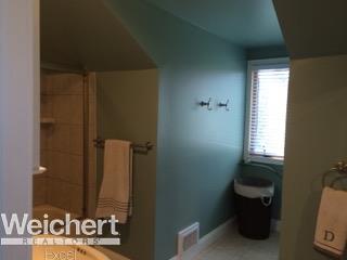 8055 Pippen Drive Romeo, MI 48065 - Photo 27 of 39 Upstairs Bathroom