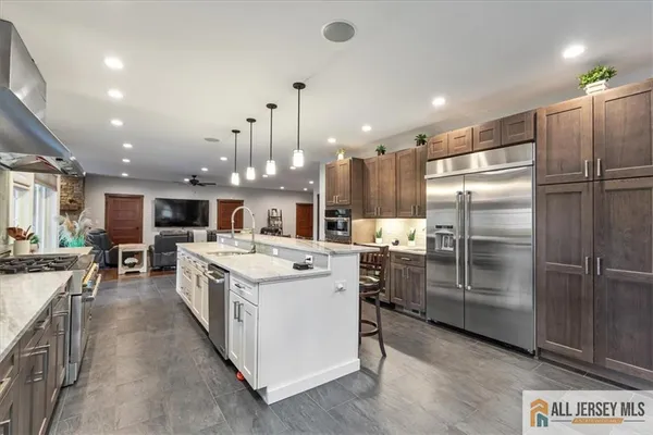 $2,197,000 | 235 Longview Road, Far Hills, NJ 07931