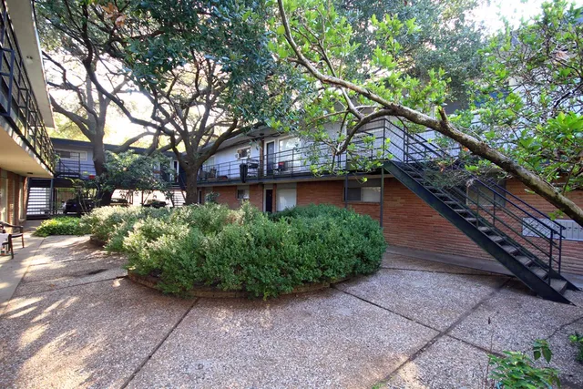 $1,375 | 918 Heights Boulevard, Unit 16, Houston, TX 77008