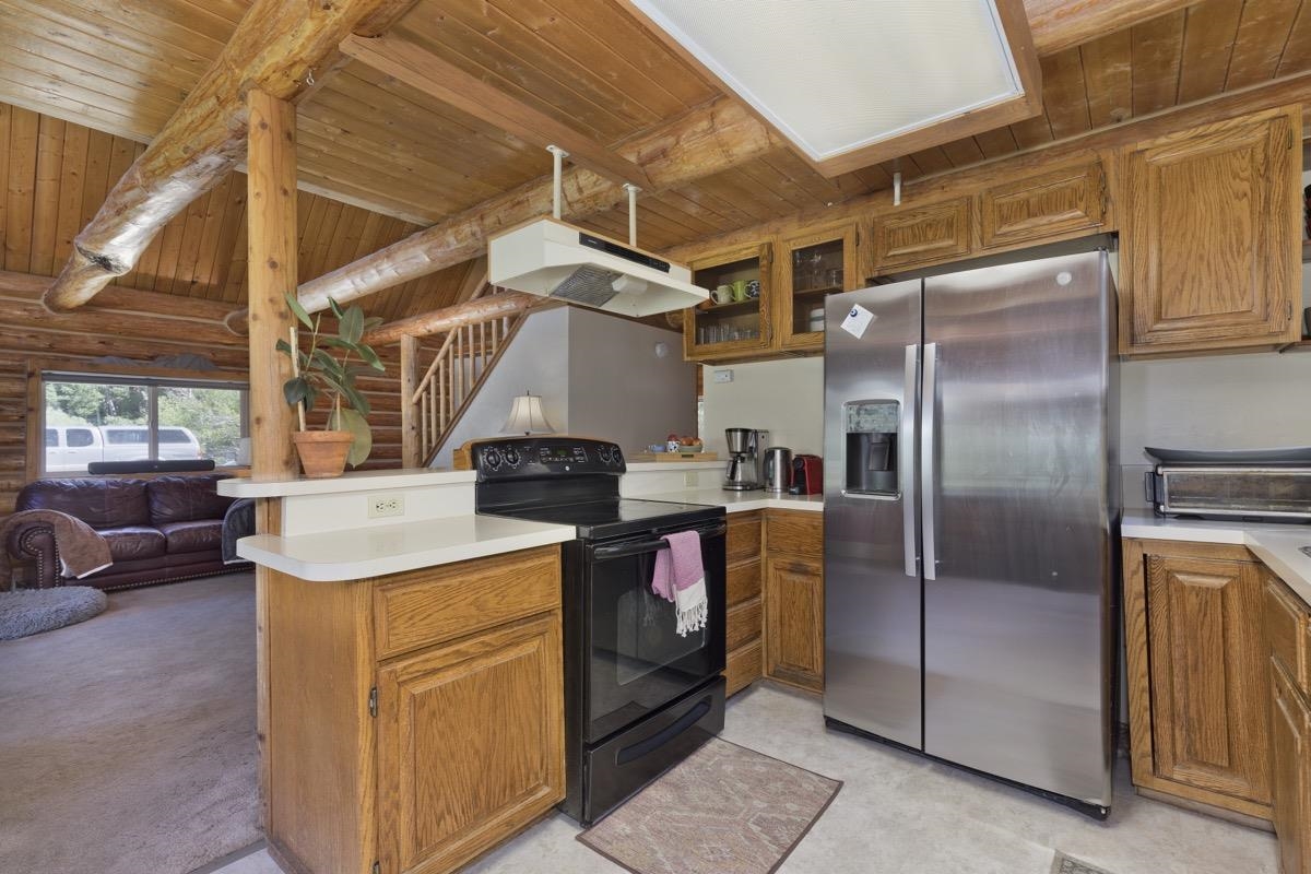 64 Carson Street June Lake, CA 93529 - Photo 12 of 47 a utility room with dryer and washer