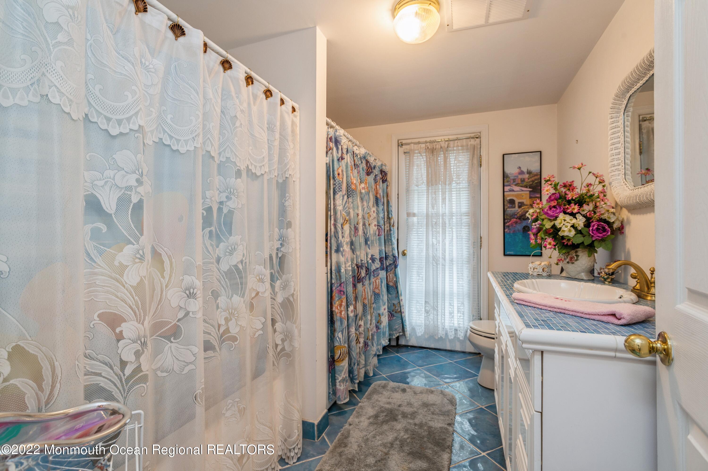 178 Cedarhurst Road Brick, NJ 08723 - Photo 21 of 25 21_178CedarhurstRd_8_Bathroom_HiRes